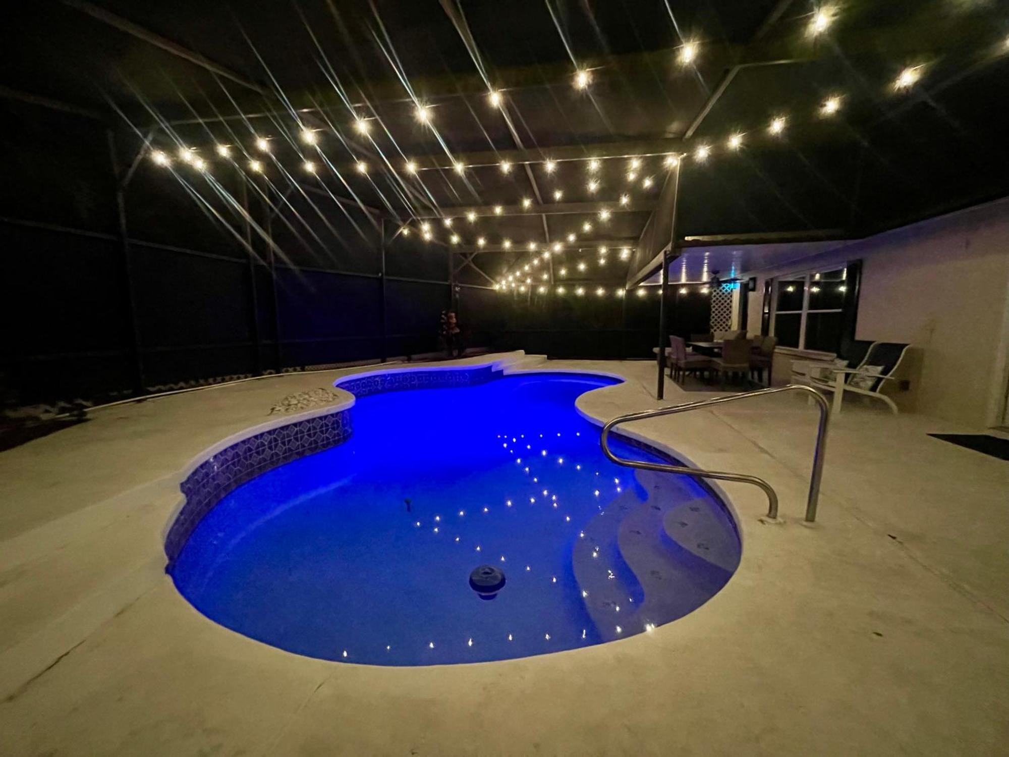 Beautiful Home, Centrally Located To Parks With Pool * Orlando